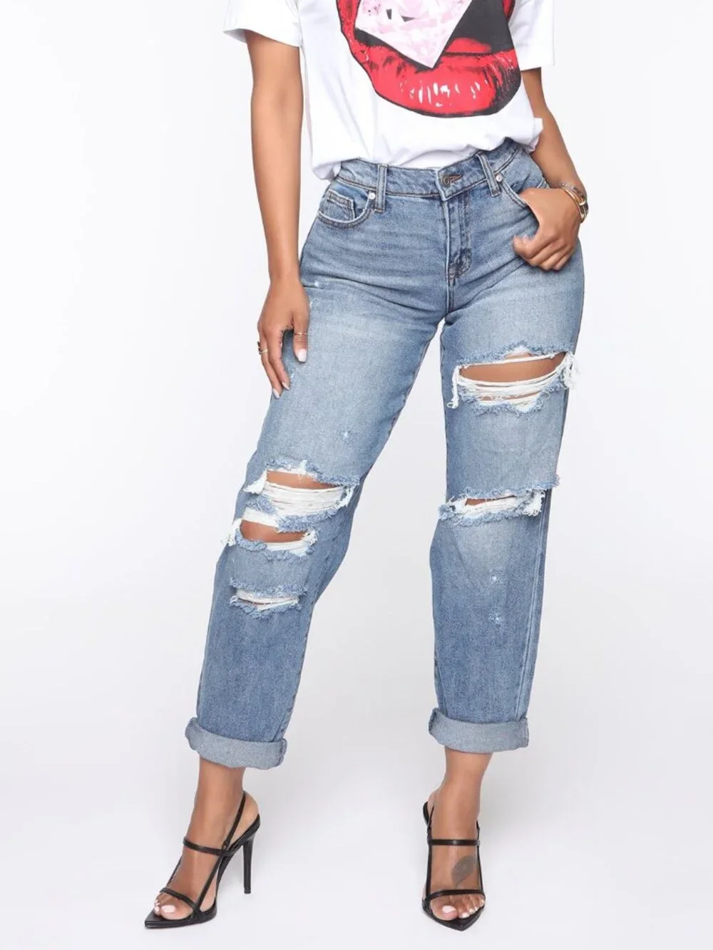 ๐3 for $36๐ Fashion Nova Distressed Boyfriend Jeans - Picture 1 of 7